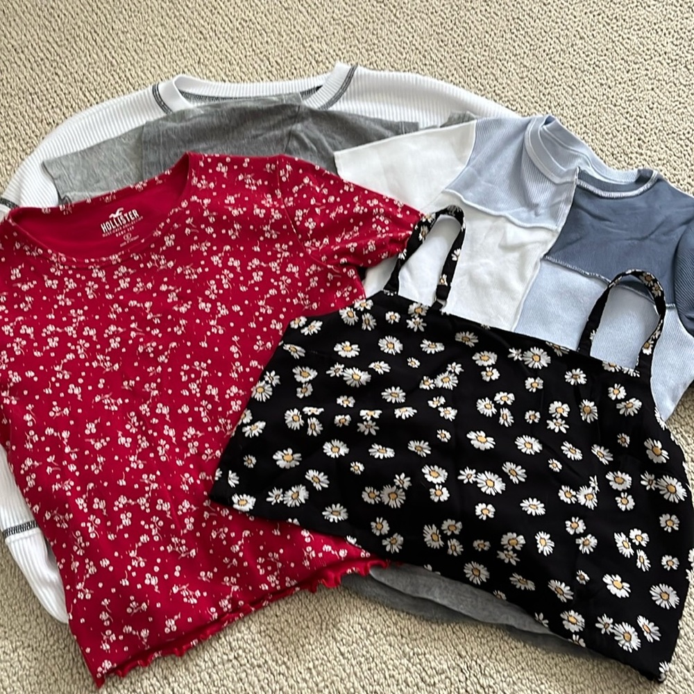 6 Hollister tops size S